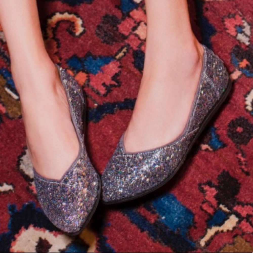 TOMS women’s glitter party Jutti flat size 8.5